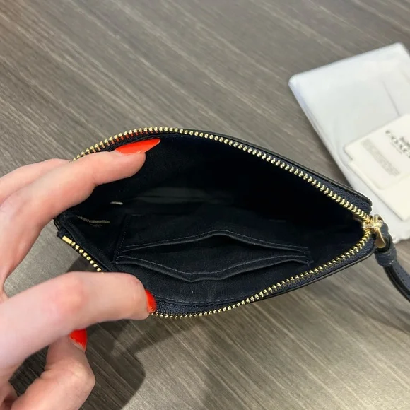 Coach Midnight Navy Blue Crossgrain Leather Corner Zip Wristlet Wallet NWT - Picture 8 of 11